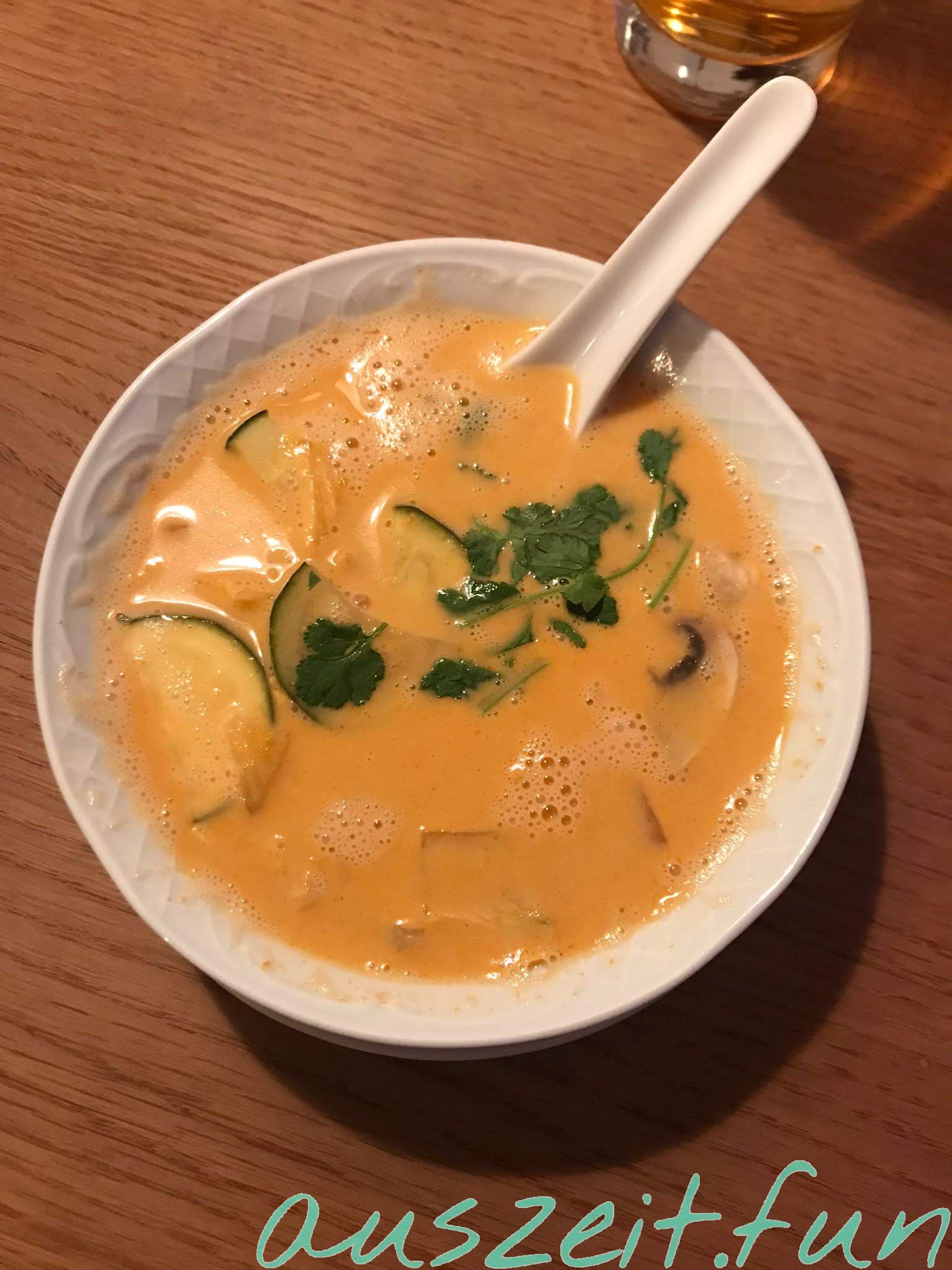 Tom Ka Gai Suppe